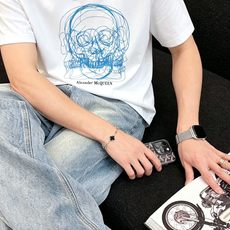 McQ*een 麦昆2026春夏新款原单男士圆领短袖T恤 专柜同步售卖 ✨✨高端品质 高版本 OS版型阔 McQ*een 麦昆2026春夏新款原单男士圆领短袖T恤 专柜同步售卖 ✨✨高端品质 高版本 OS版型阔