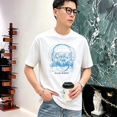 McQ*een 麦昆2026春夏新款原单男士圆领短袖T恤 专柜同步售卖 ✨✨高端品质 高版本 OS版型阔 McQ*een 麦昆2026春夏新款原单男士圆领短袖T恤 专柜同步售卖 ✨✨高端品质 高版本 OS版型阔