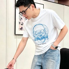 McQ*een 麦昆2026春夏新款原单男士圆领短袖T恤 专柜同步售卖 ✨✨高端品质 高版本 OS版型阔 McQ*een 麦昆2026春夏新款原单男士圆领短袖T恤 专柜同步售卖 ✨✨高端品质 高版本 OS版型阔