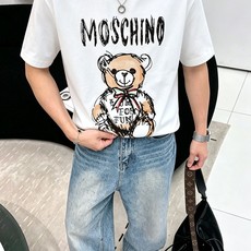 M*SCHINO 莫斯奇诺2026春夏新款原单男士圆领短袖T恤 🔥专柜同步售卖 ✨✨高端品质 高版本 O M*SCHINO 莫斯奇诺2026春夏新款原单男士圆领短袖T恤 🔥专柜同步售卖 ✨✨高端品质 高版本 O
