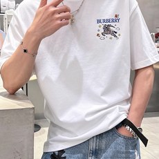 BURBE** 巴宝莉2026春夏新款原单男士圆领短袖T恤 🔥专柜同步售卖 ✨✨高端品质 高版本 爆款✨ BURBE** 巴宝莉2026春夏新款原单男士圆领短袖T恤 🔥专柜同步售卖 ✨✨高端品质 高版本 爆款✨