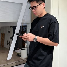 BURBE** 巴宝莉2026春夏新款原单男士圆领短袖T恤 🔥专柜同步售卖 ✨✨高端品质 高版本 爆款✨ BURBE** 巴宝莉2026春夏新款原单男士圆领短袖T恤 🔥专柜同步售卖 ✨✨高端品质 高版本 爆款✨