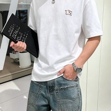 BURBE** 巴宝莉2026春夏新款原单男士圆领短袖T恤 🔥专柜同步售卖 ✨✨高端品质 高版本 爆款✨ BURBE** 巴宝莉2026春夏新款原单男士圆领短袖T恤 🔥专柜同步售卖 ✨✨高端品质 高版本 爆款✨