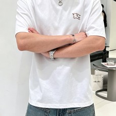 BURBE** 巴宝莉2026春夏新款原单男士圆领短袖T恤 🔥专柜同步售卖 ✨✨高端品质 高版本 爆款✨ BURBE** 巴宝莉2026春夏新款原单男士圆领短袖T恤 🔥专柜同步售卖 ✨✨高端品质 高版本 爆款✨