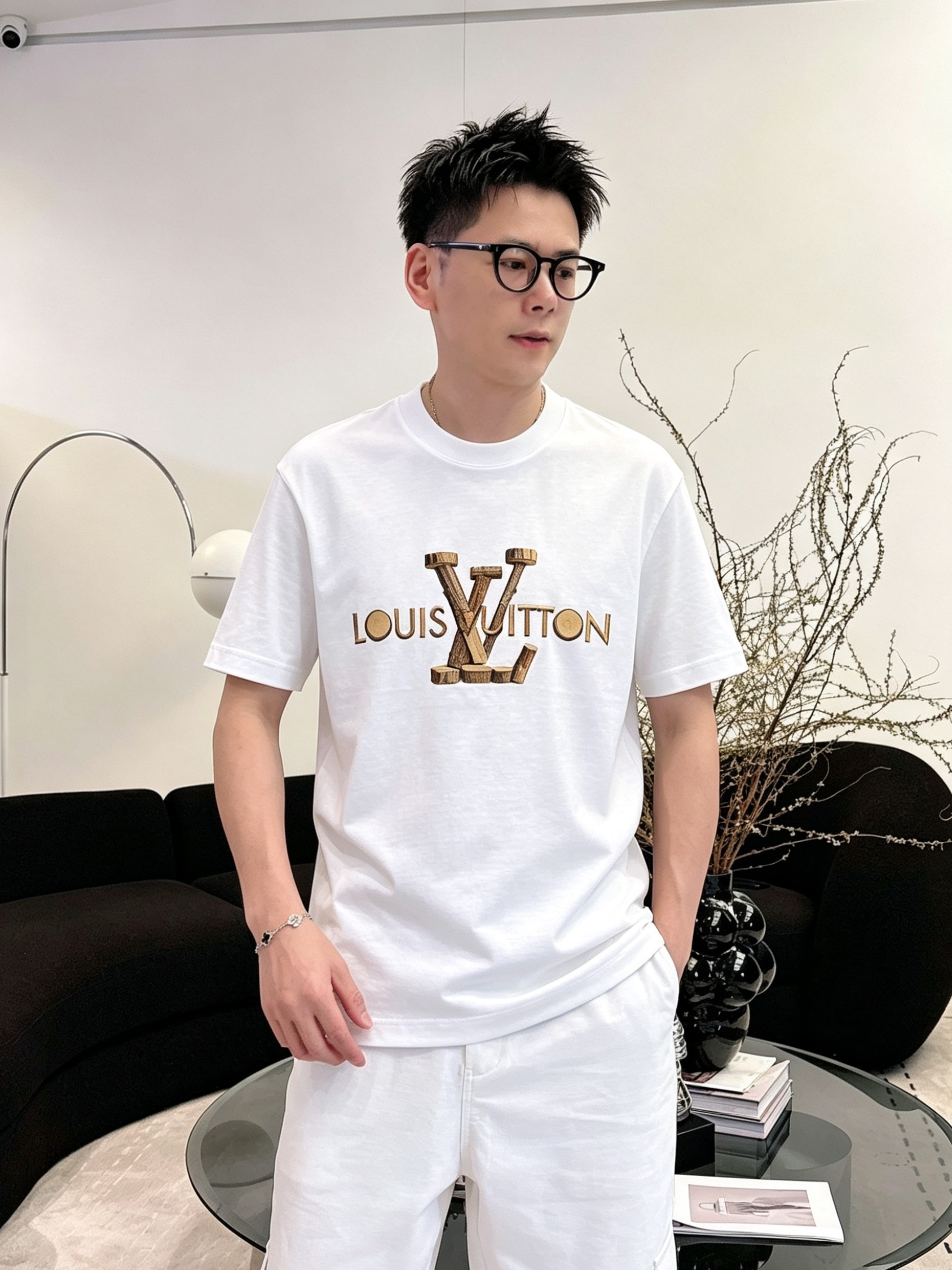 LV 路易威登2026春夏新款原单男士圆领短袖速干T恤 🔥专柜同步售卖 ✨✨高端品质 高版本 OS版型阔