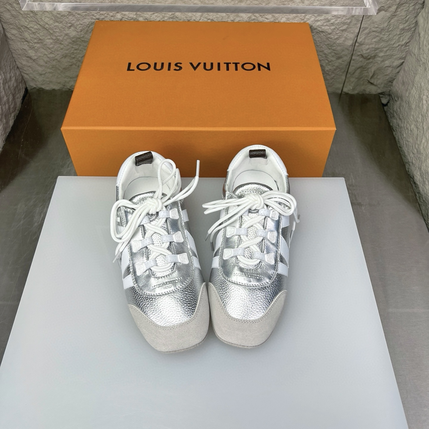 Louis Vuitton Sneakerina Silver Leather Low-Top Sneakers, Women's Size 35-41 4 i1747341470209 5946 0 2