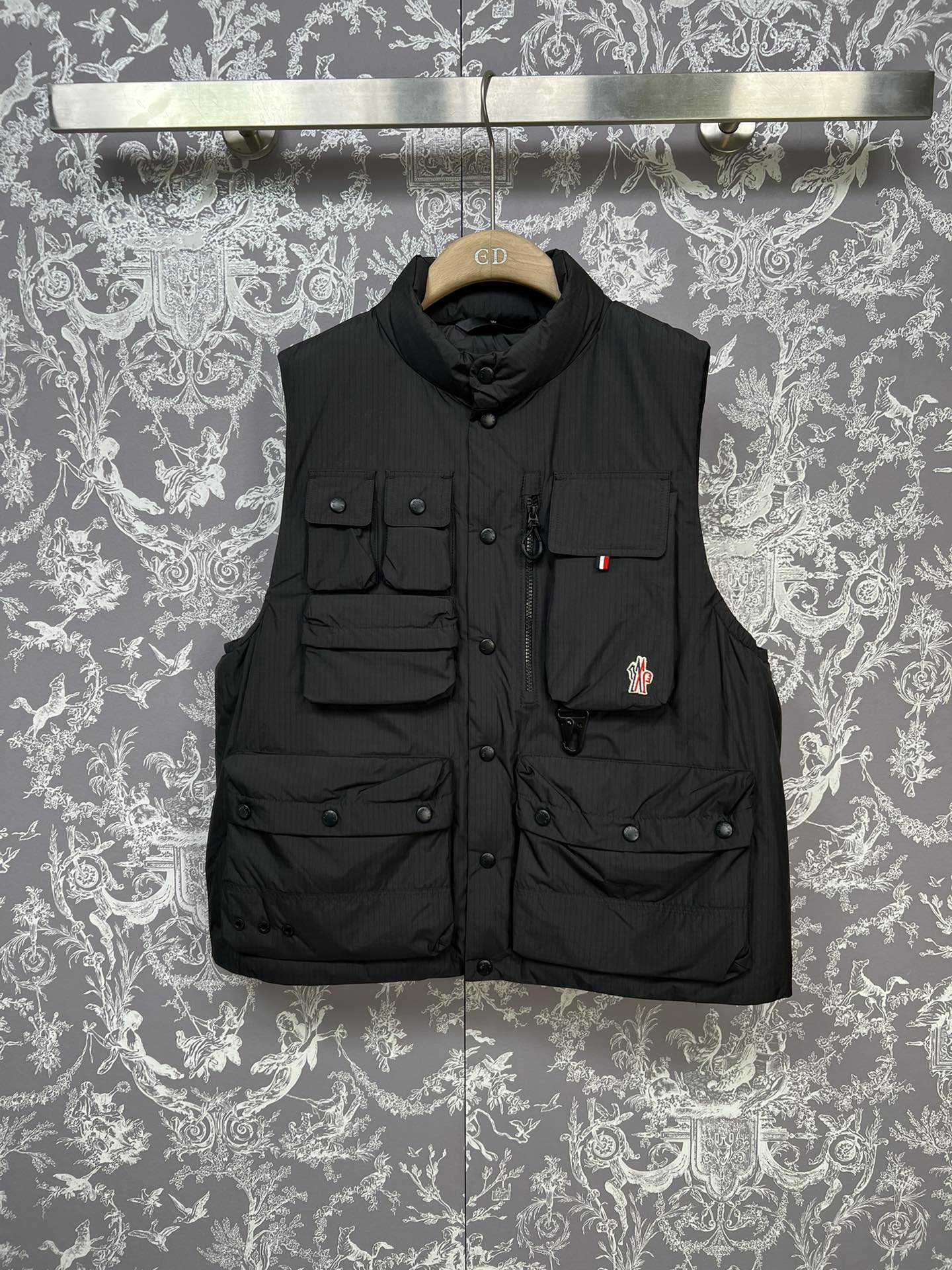 #正品级:🌹#T43#Moncle*秋冬经典Grenoble Tongass黑标系列男款战术羽绒马甲！充