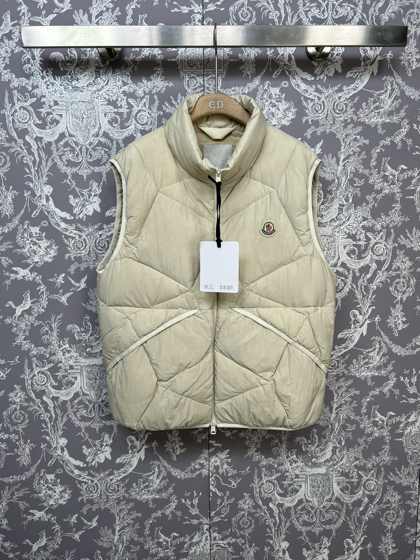 #正品级:🌹#T32#Moncle*秋冬新款Rick Owens联名系列男款羽绒马甲！黑色 米白 1-2