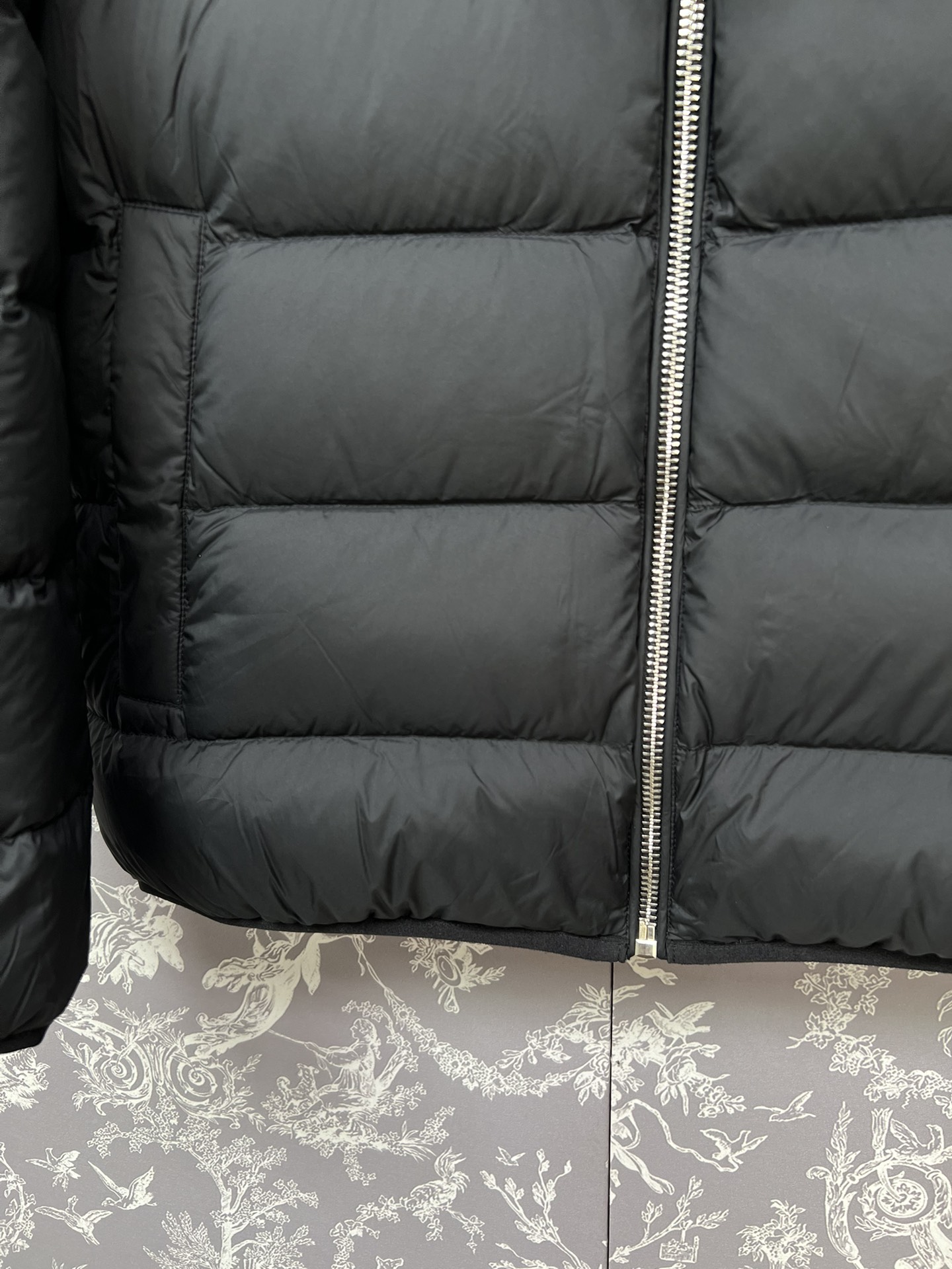 #正品级：GUCCI FW25 秋冬新品刺绣logo休闲时尚立领羽绒服男女款#G03# 𝗦𝗶𝘇𝗲：𝟰𝟴#