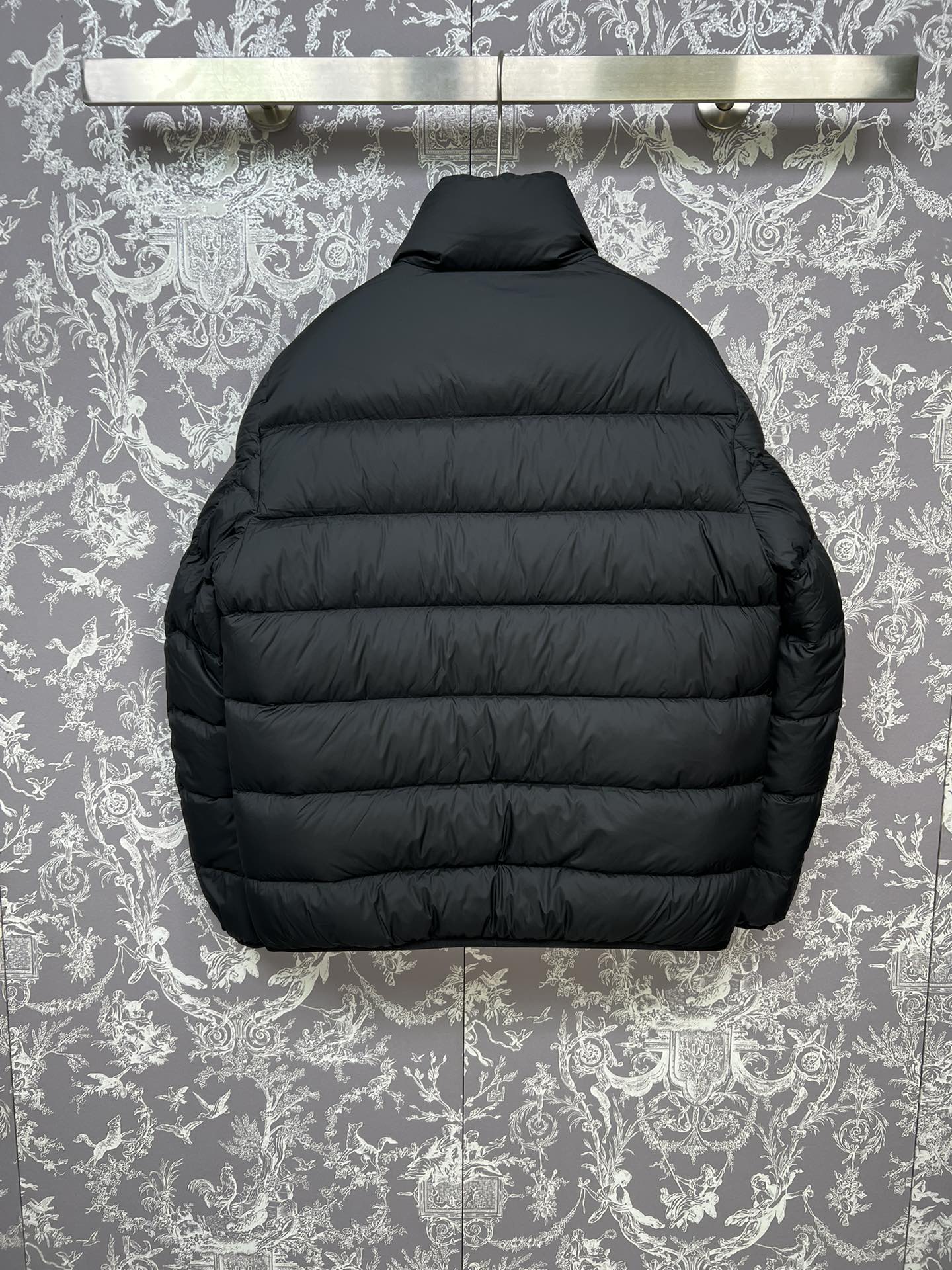 #正品级：GUCCI FW25 秋冬新品刺绣logo休闲时尚立领羽绒服男女款#G03# 𝗦𝗶𝘇𝗲：𝟰𝟴#