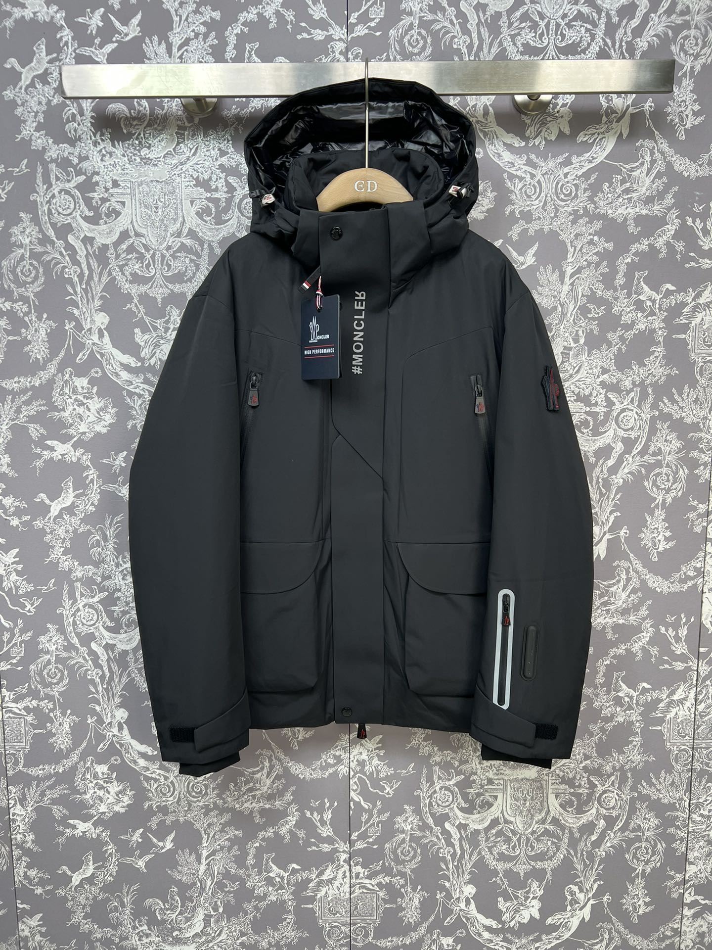 #正品级:𝑴𝒐𝒏𝒄𝒍𝒆𝒓｜蒙口 /盟可睐 25𝒔𝒔 Grenoble 秋冬新品多口袋多功能反光条压胶滑雪