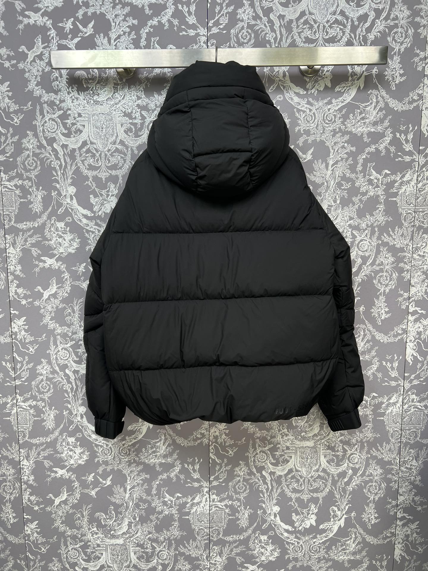 #正品级:𝑴𝒐𝒏𝒄𝒍𝒆𝒓｜蒙口 /盟可睐 25𝒔𝒔 Cherferie 秋冬新品轻奢联名款加厚连帽羽绒服