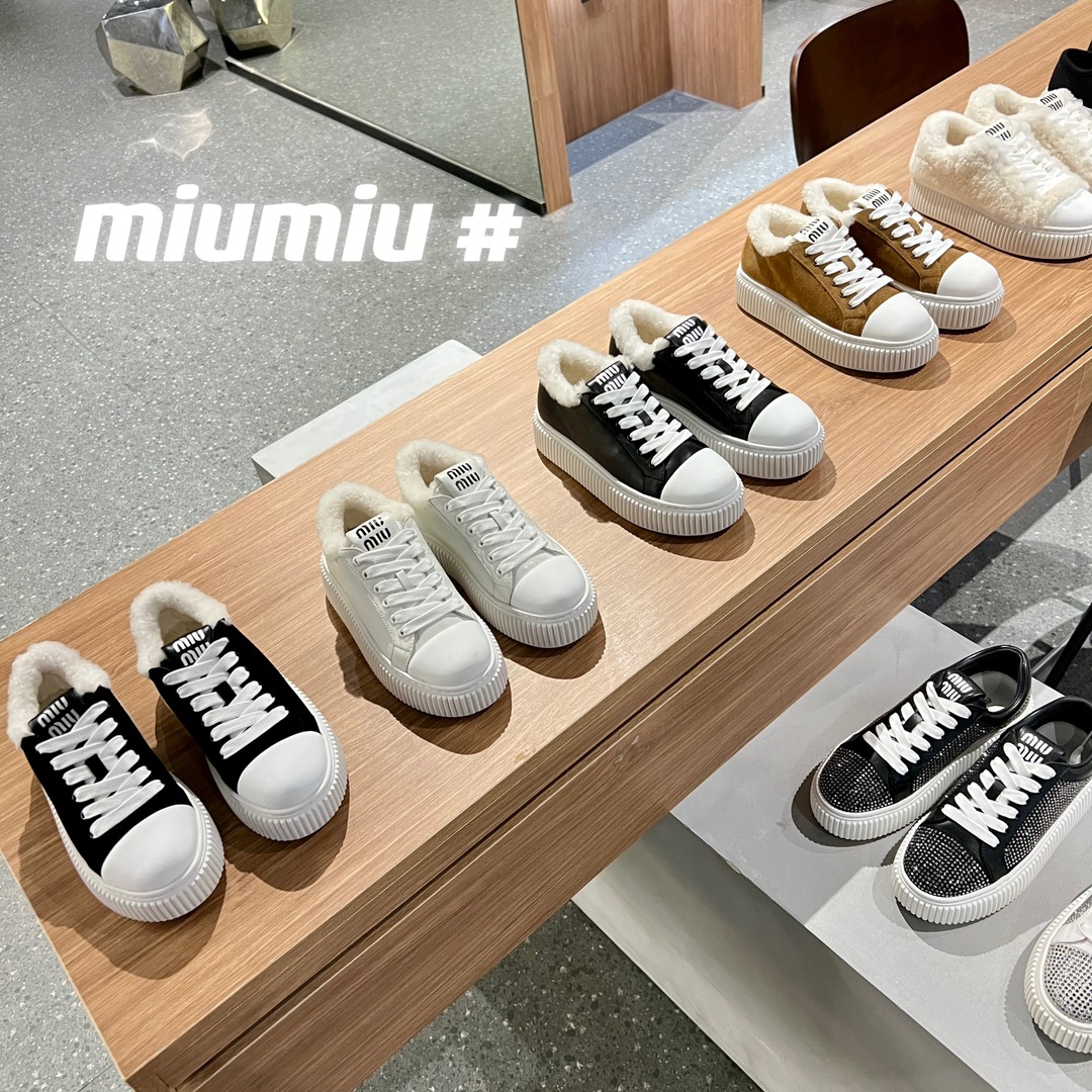 MiuMiu Skateboard Shoes Grey White Lambswool Fall/Winter Collection Vintage