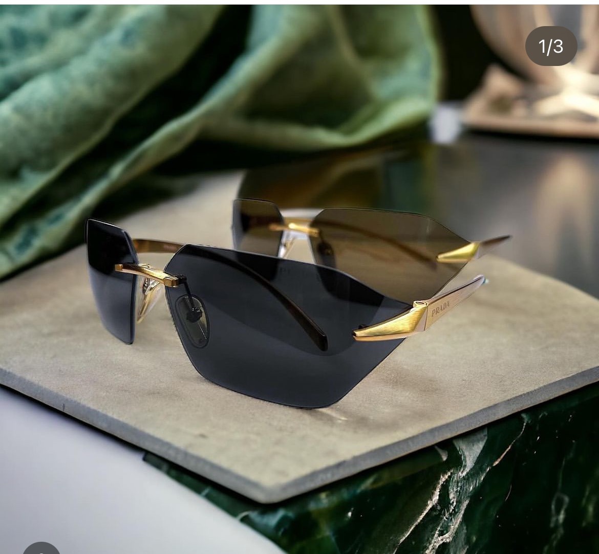 Prada Sunglasses SPR
