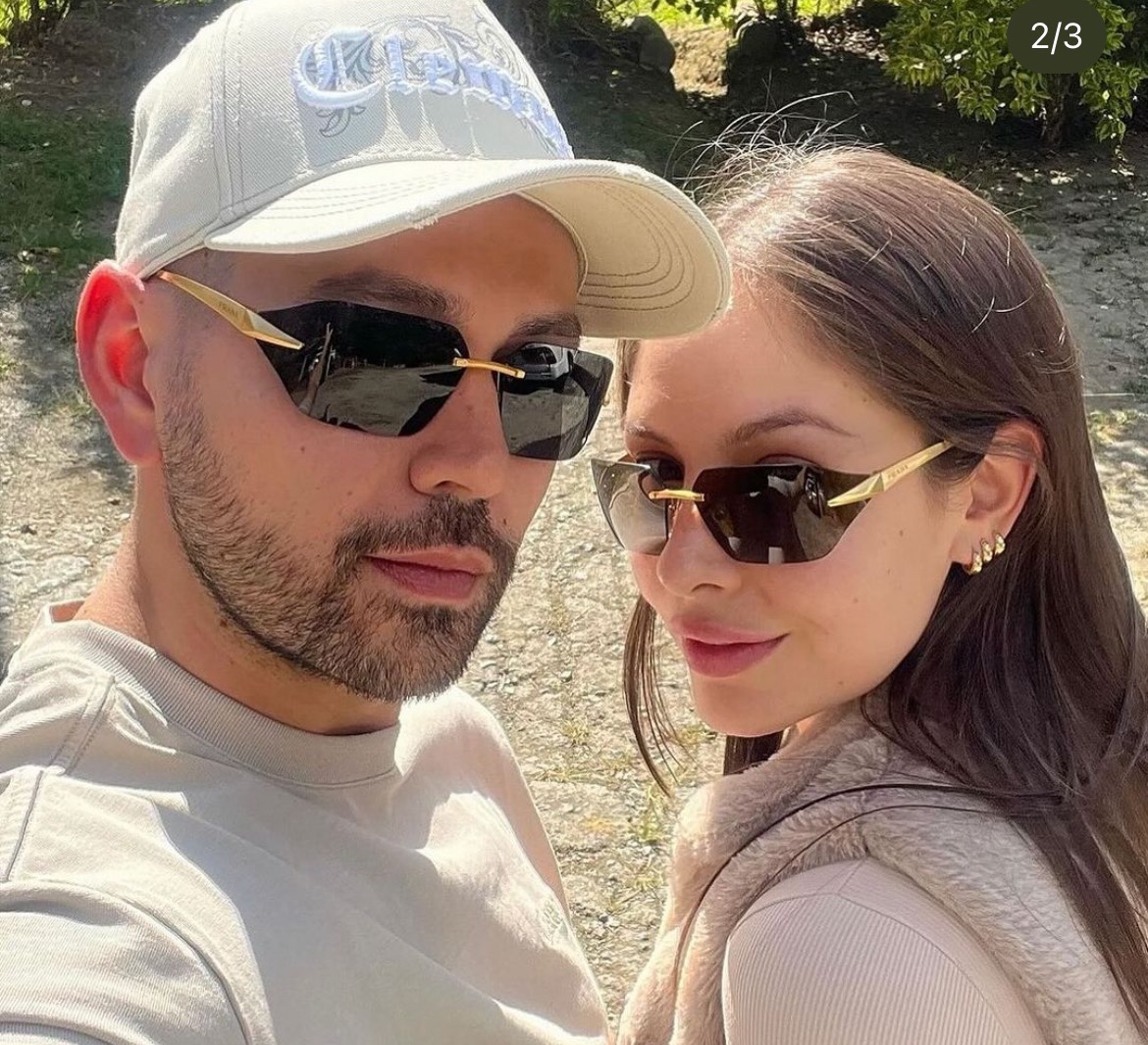 Prada Sunglasses SPR