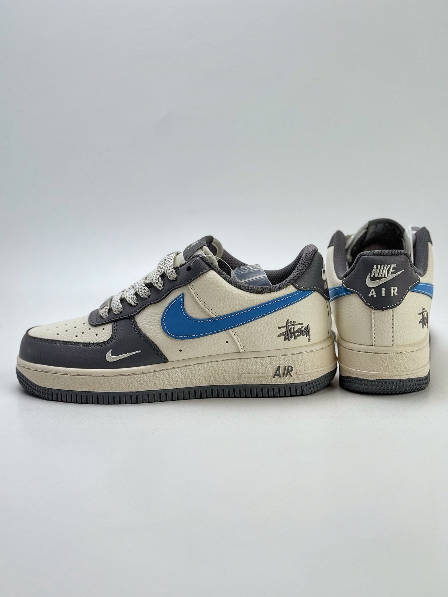 Nike Air Force 1 Low 07 x Stussy 白灰蓝小钩满天星 XS1958-574