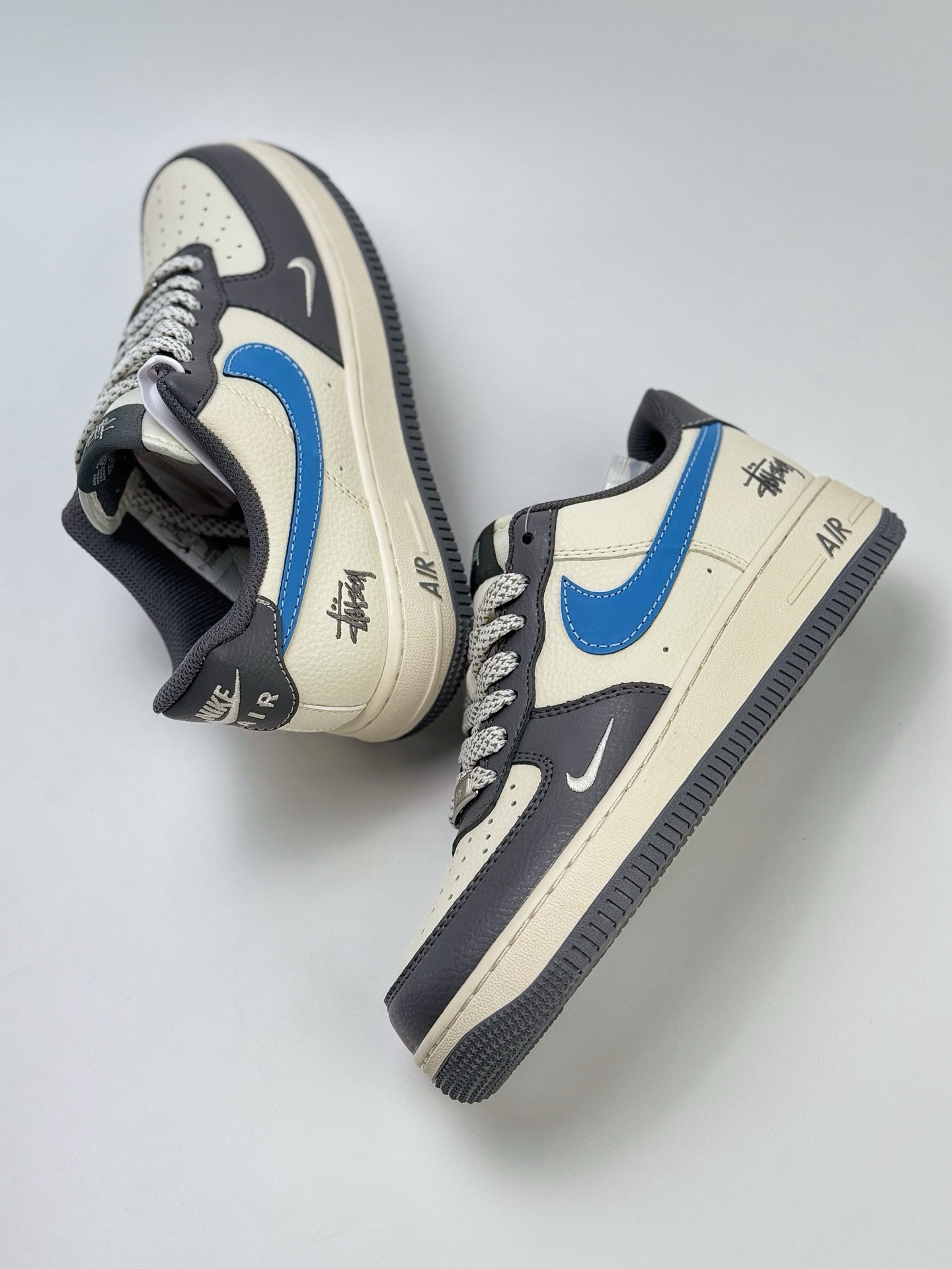 Nike Air Force 1 Low 07 x Stussy 白灰蓝小钩满天星 XS1958-574