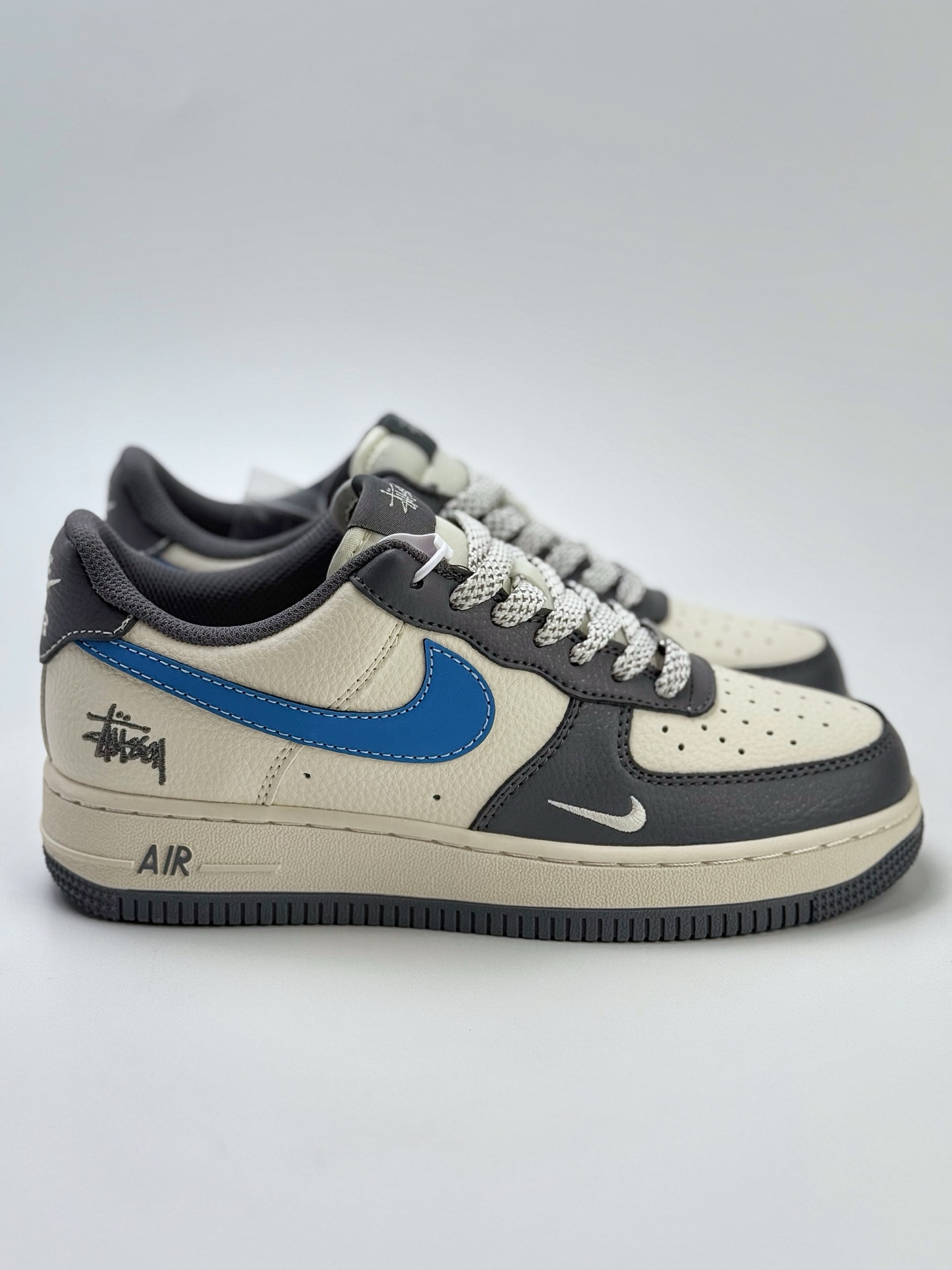 Nike Air Force 1 Low 07 x Stussy 白灰蓝小钩满天星 XS1958-574