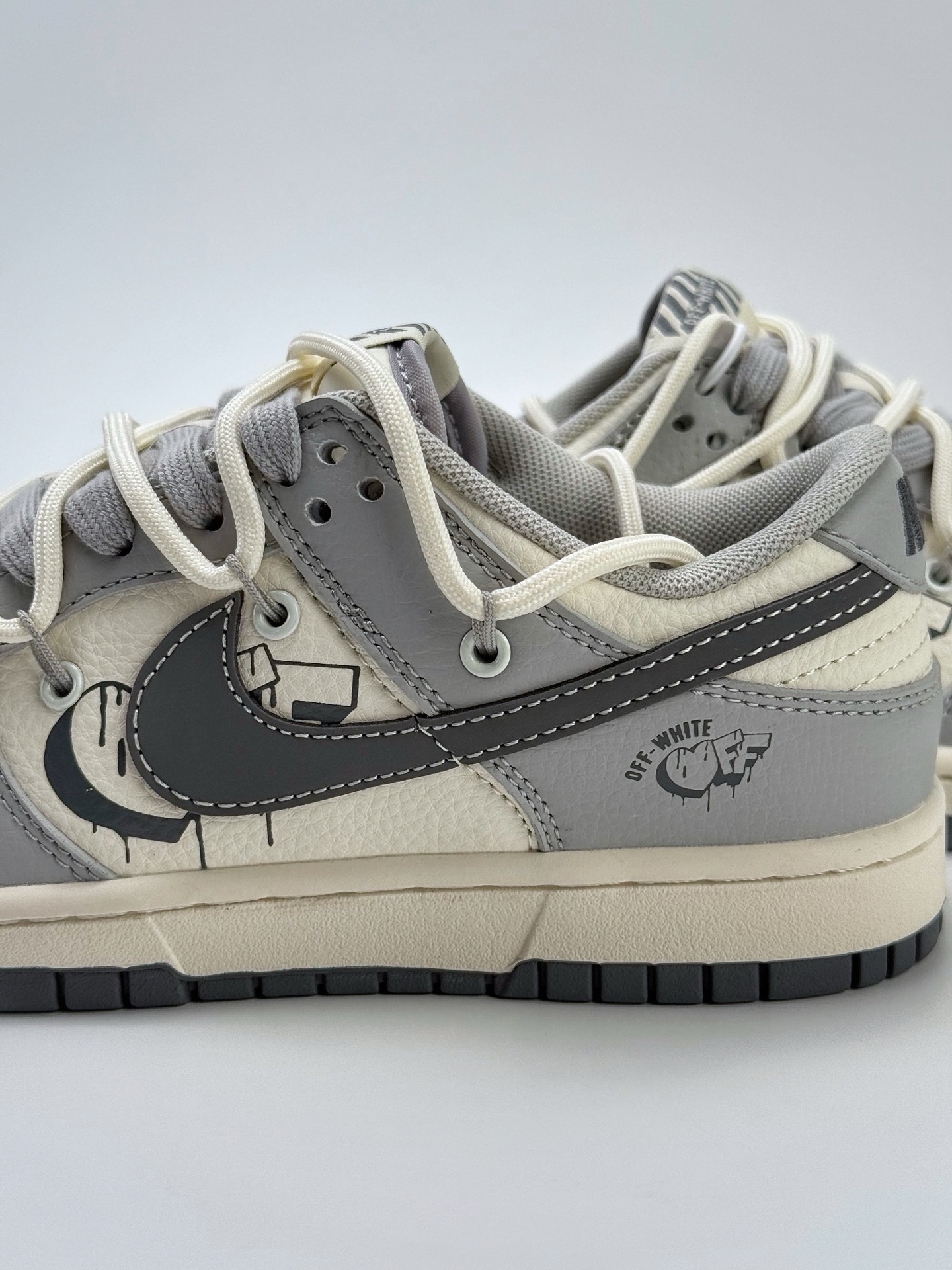 Nike SB Dunk Low x OFF-WHITE 白灰绑带 DM6868-078