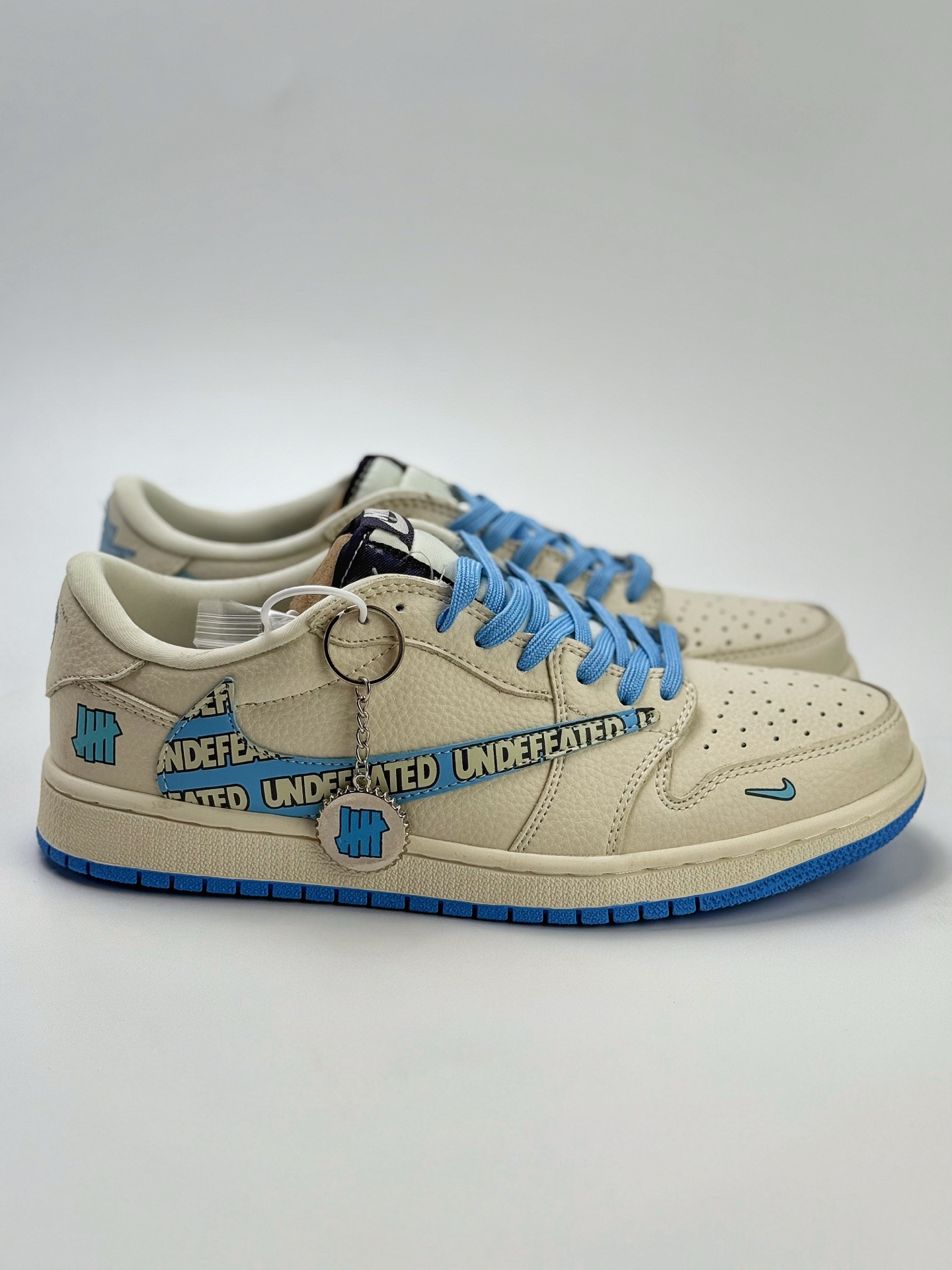Travis Scott x Nike Air Jordan 1 Low x UNDEFEATED Air Jordan 1 Low 反转米蓝小钩倒钩 LD2025-013