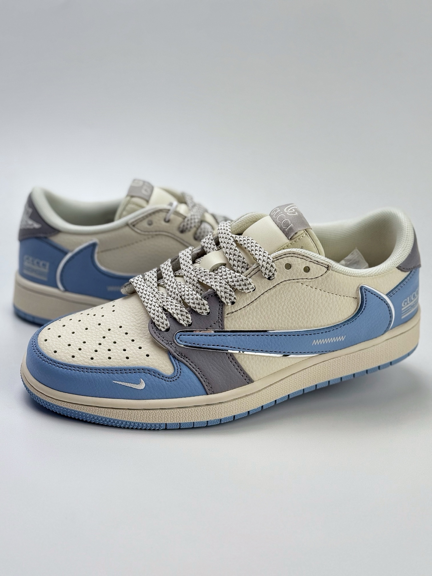 Travis Scott x Nike Air Jordan 1 Low x GUCCI Air Jordan 1 Low 反转白灰蓝小钩满天星倒钩 ZH2598-241