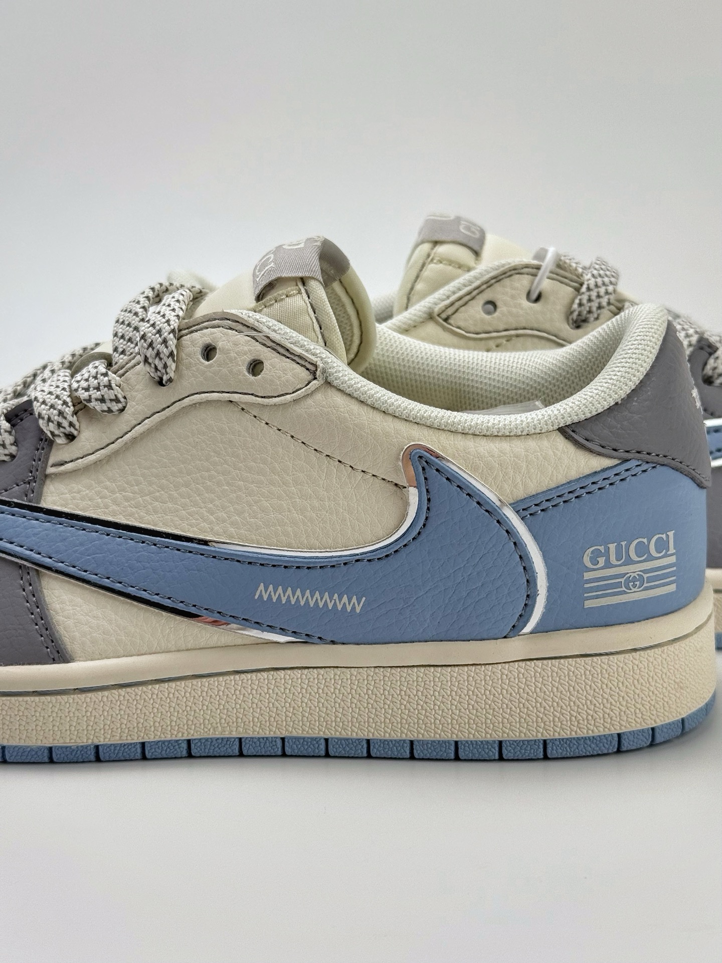 Travis Scott x Nike Air Jordan 1 Low x GUCCI Air Jordan 1 Low 反转白灰蓝小钩满天星倒钩 ZH2598-241
