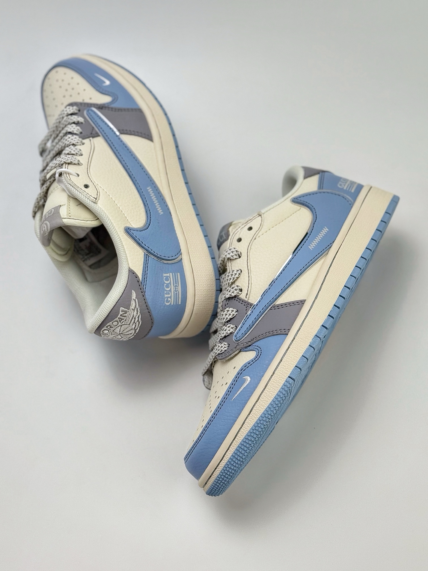 Travis Scott x Nike Air Jordan 1 Low x GUCCI Air Jordan 1 Low 反转白灰蓝小钩满天星倒钩 ZH2598-241