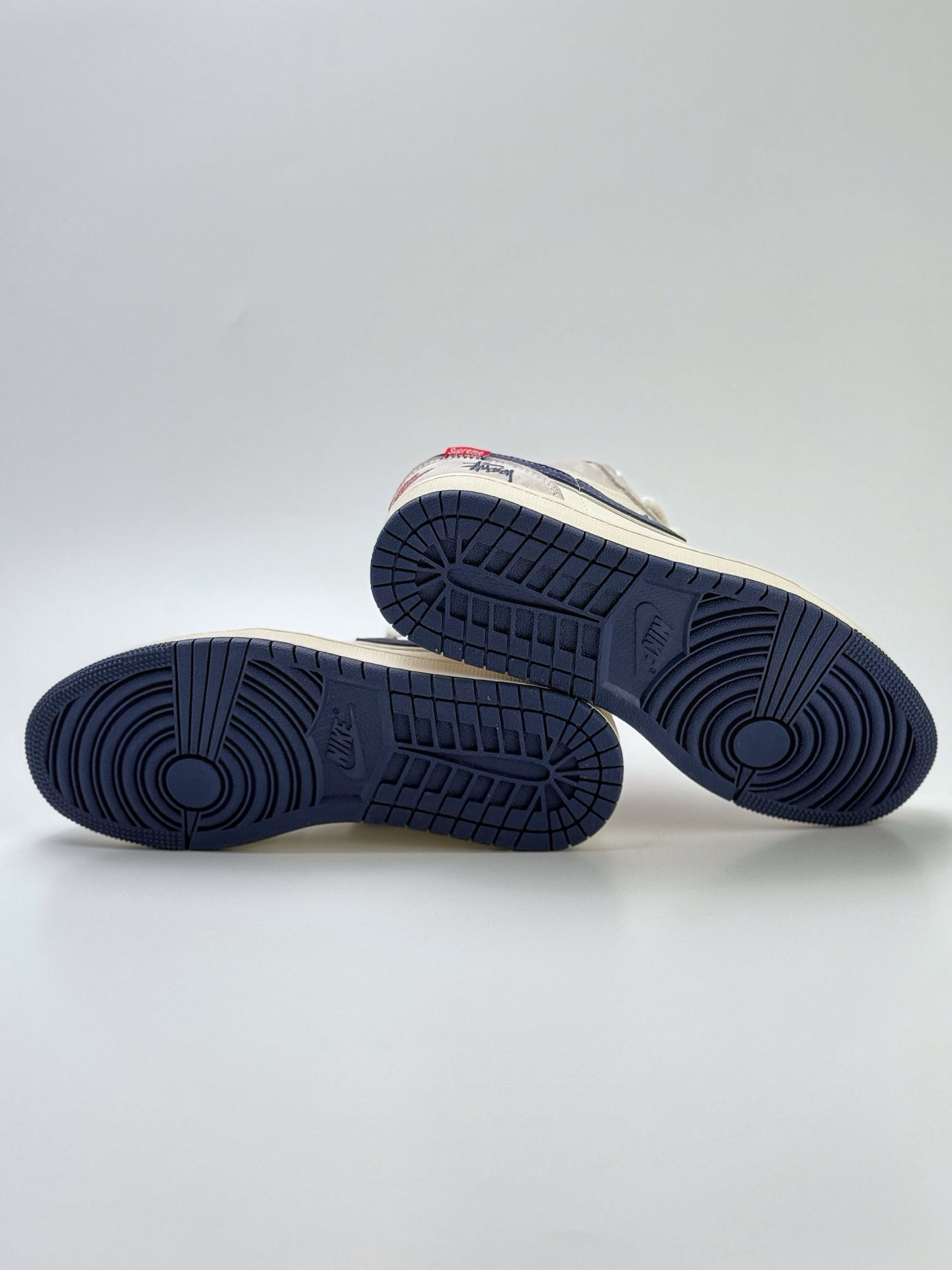 280 Air Jordan 1 Retro Low x Stussy 白蓝布贴麻绳 YX5066-303