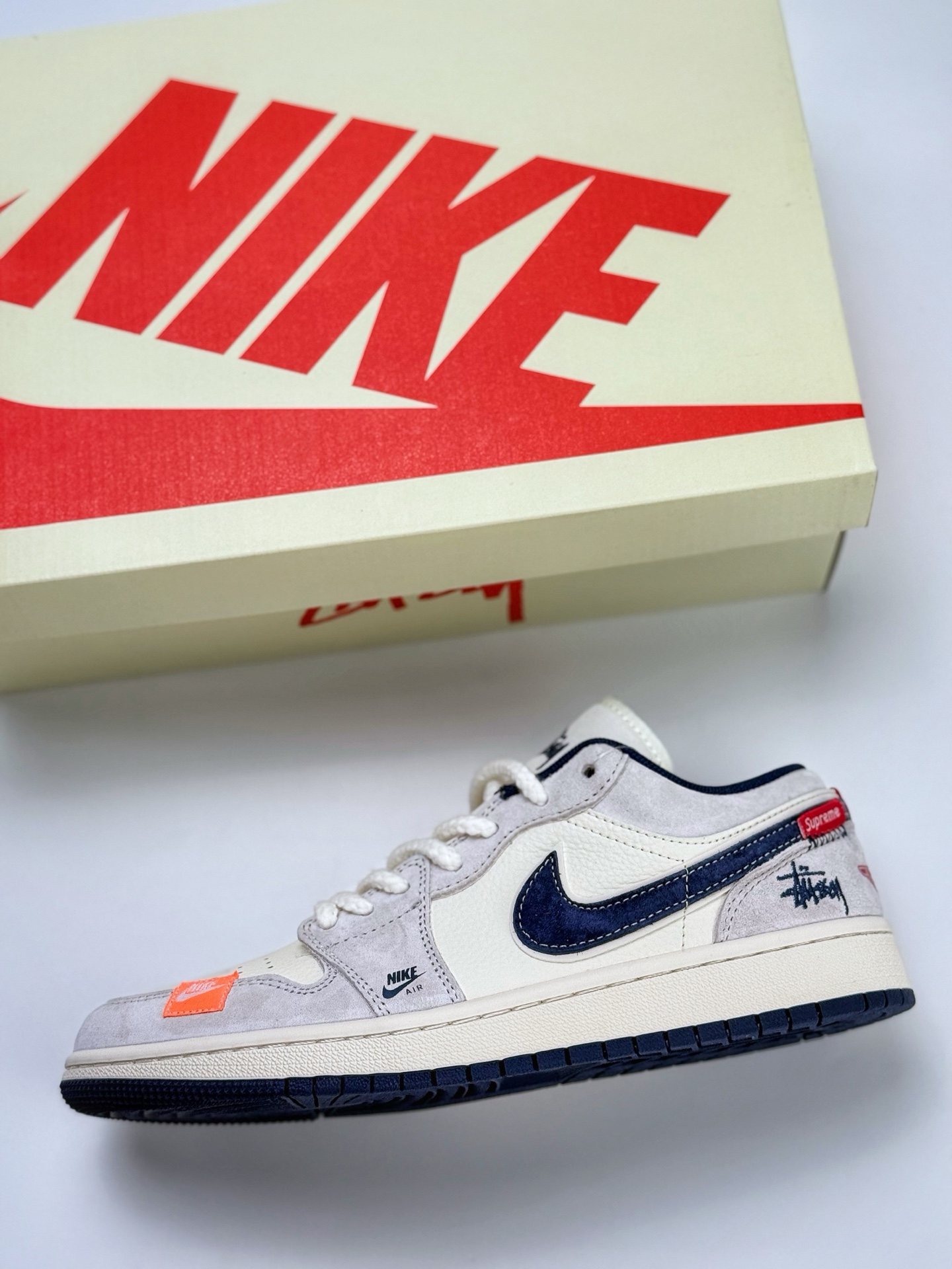 280 Air Jordan 1 Retro Low x Stussy 白蓝布贴麻绳 YX5066-303