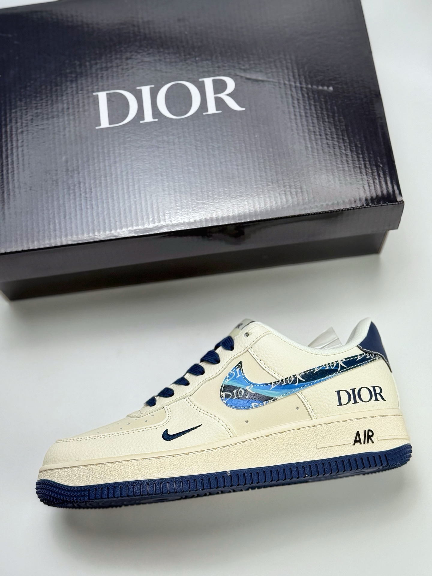 Nike Air Force 1 Low 07 x DIOR 白蓝小钩 XS1958-569