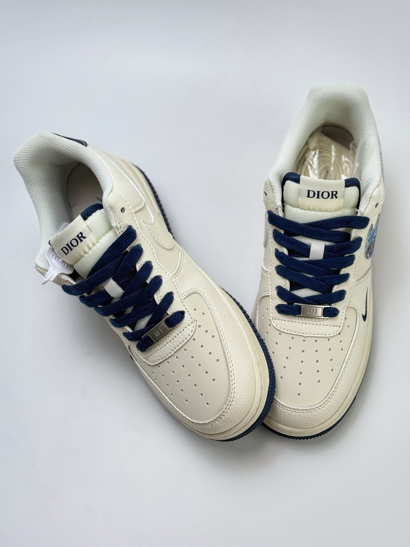 Nike Air Force 1 Low 07 x DIOR 白蓝小钩 XS1958-569