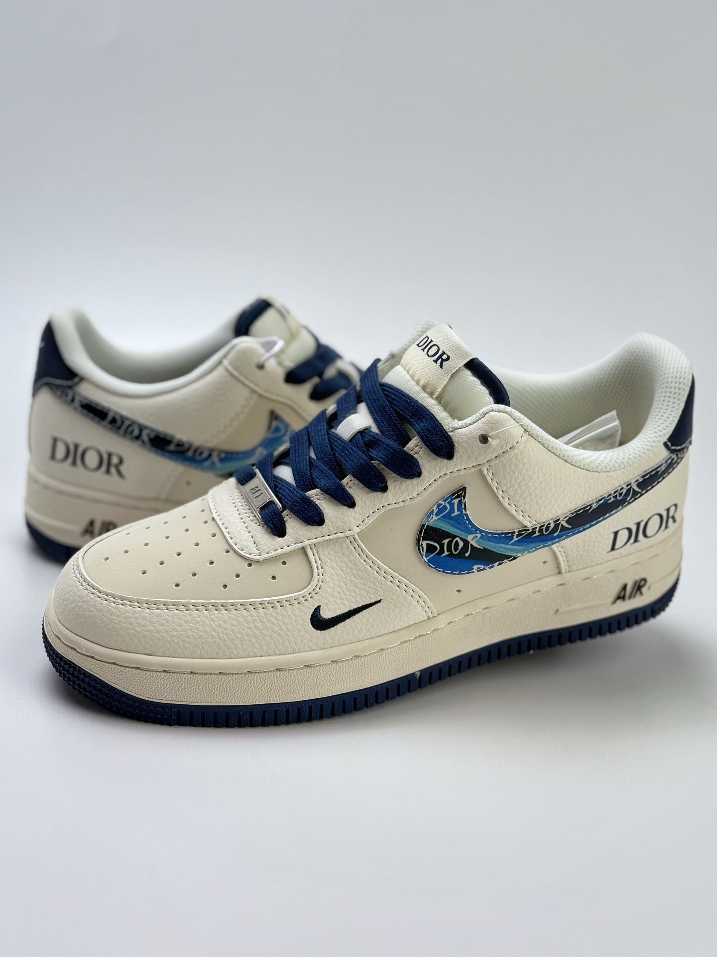 Nike Air Force 1 Low 07 x DIOR 白蓝小钩 XS1958-569