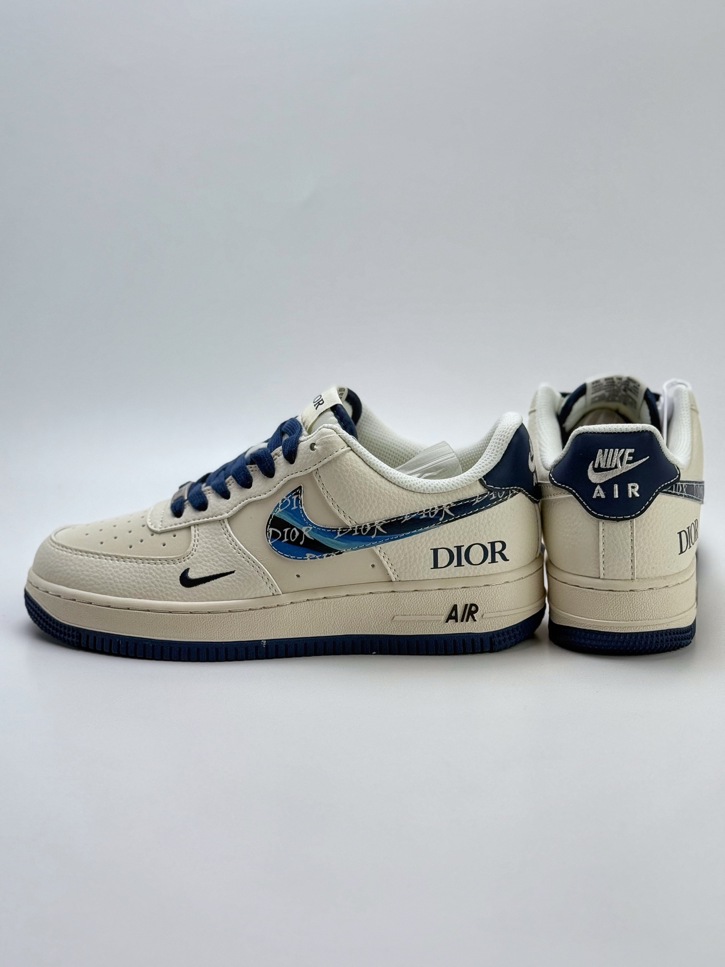 Nike Air Force 1 Low 07 x DIOR 白蓝小钩 XS1958-569