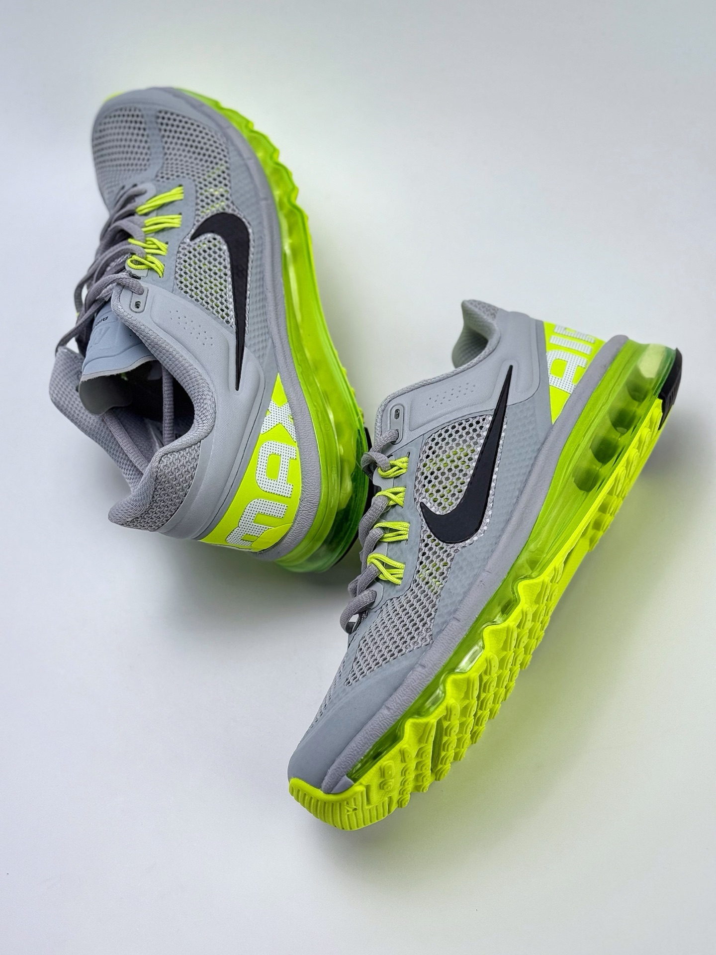 220 Nike Air Max 2013 舒适时尚耐磨透气 低帮跑步鞋 HF3660-003