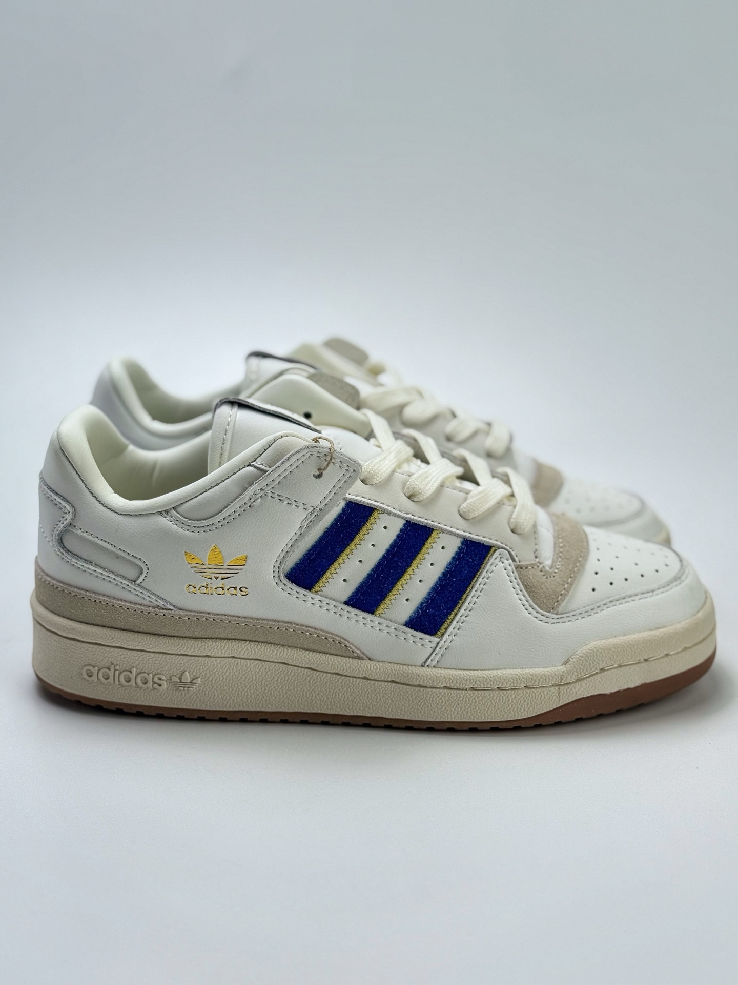 220 Adidas Forum Low CL 三叶草低邦 经典魔术贴复古板鞋 男女潮流头层皮休闲鞋 JH79406