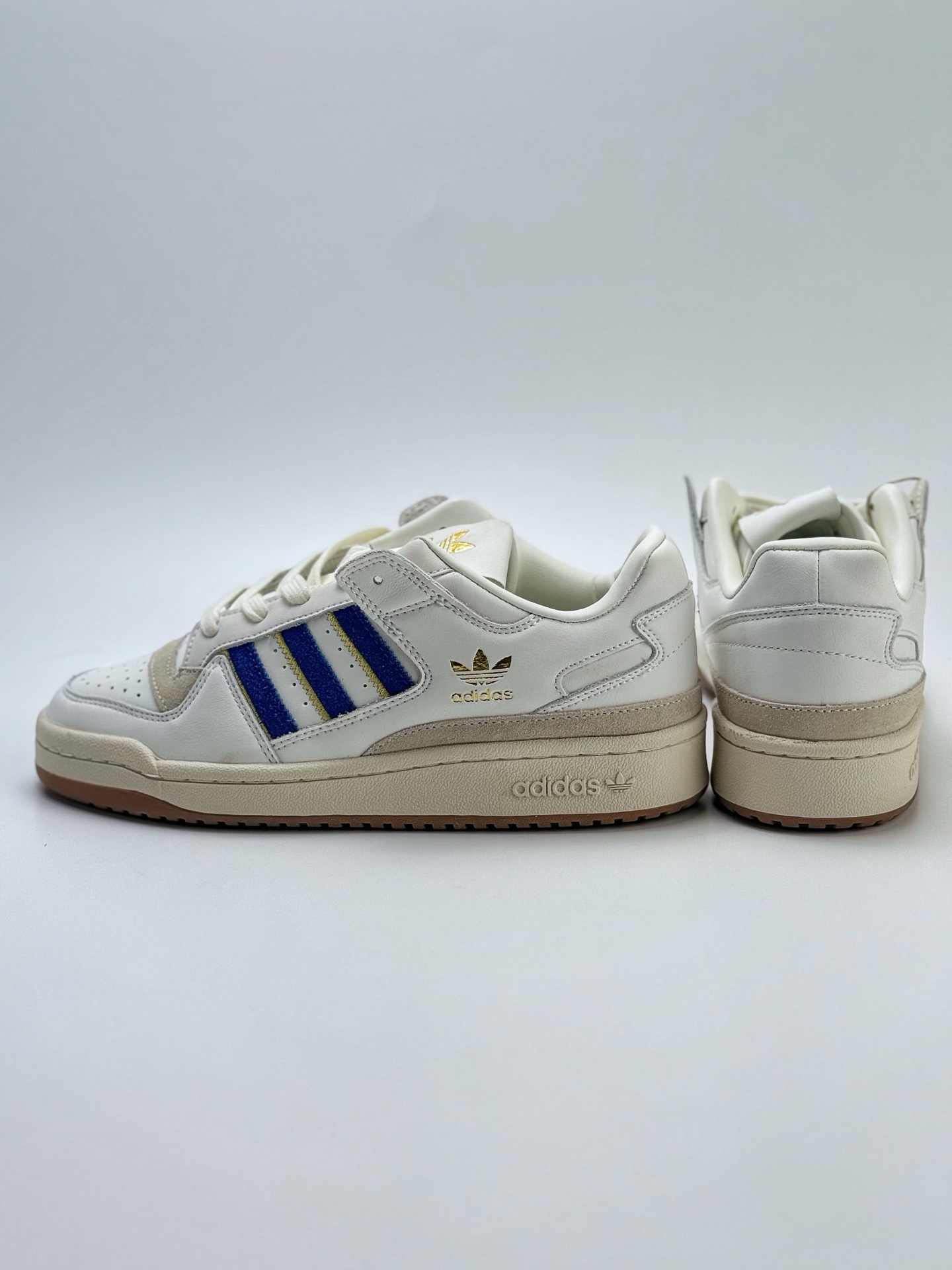 220 Adidas Forum Low CL 三叶草低邦 经典魔术贴复古板鞋 男女潮流头层皮休闲鞋 JH79406