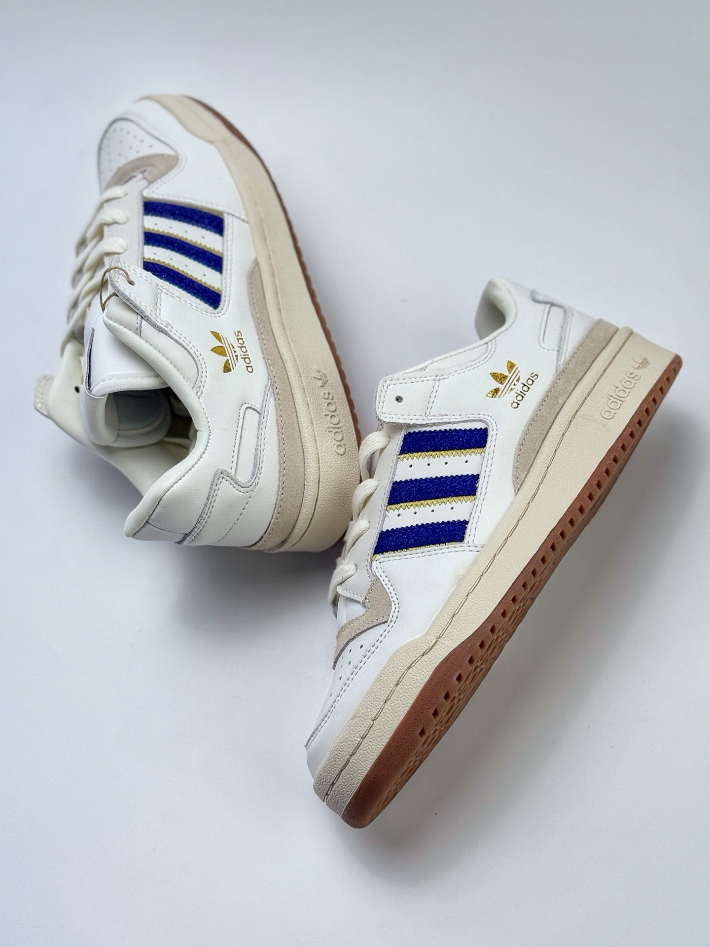 220 Adidas Forum Low CL 三叶草低邦 经典魔术贴复古板鞋 男女潮流头层皮休闲鞋 JH79406