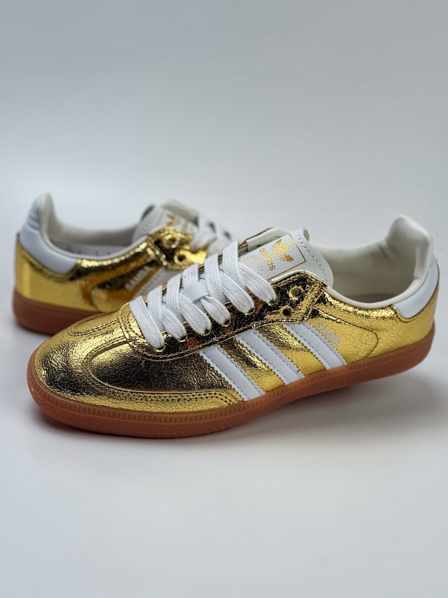 160 adidas originals Samba 金色 KI5719