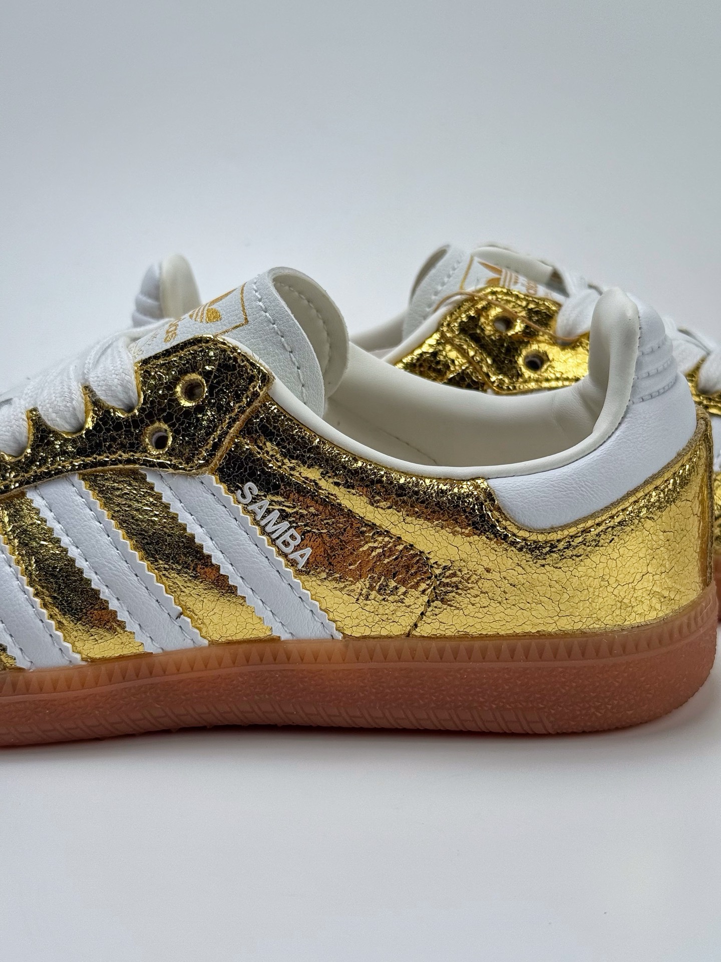 160 adidas originals Samba 金色 KI5719