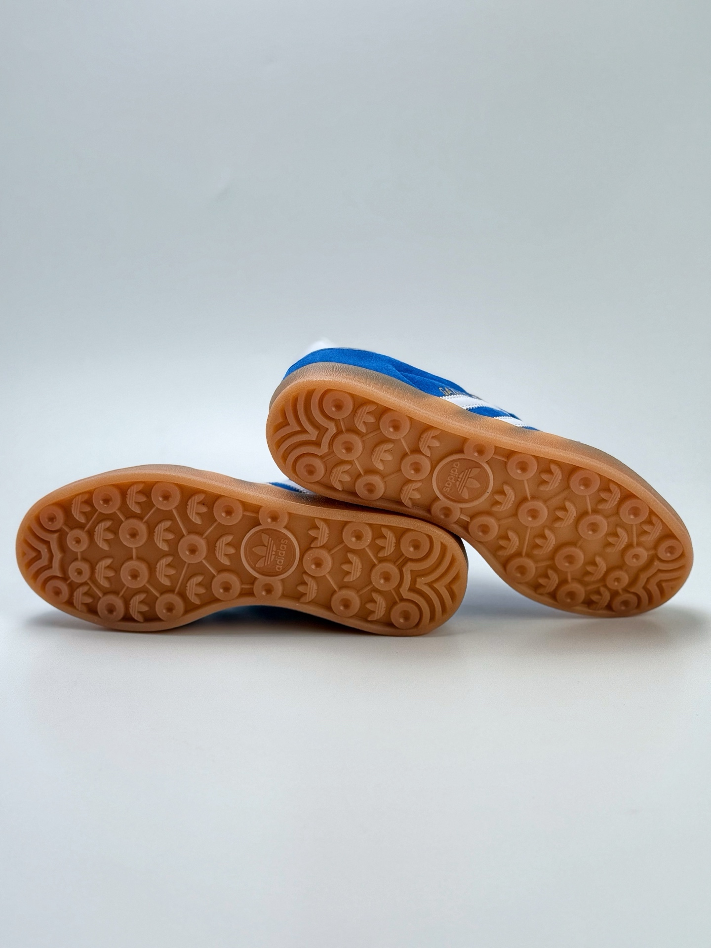 160 adidas Originals Gazelle INdoor 蓝白 三叶草休闲防滑耐磨低帮板鞋 JI2061