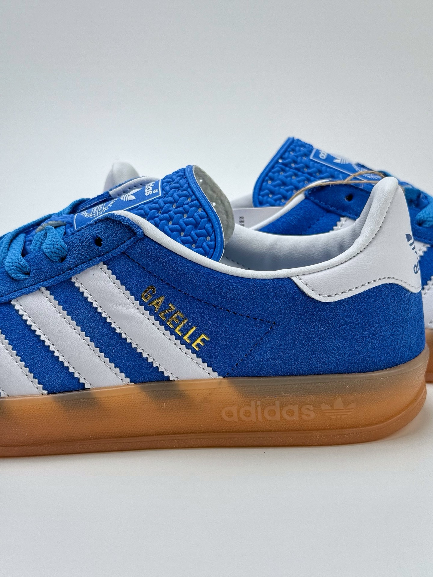 160 adidas Originals Gazelle INdoor 蓝白 三叶草休闲防滑耐磨低帮板鞋 JI2061