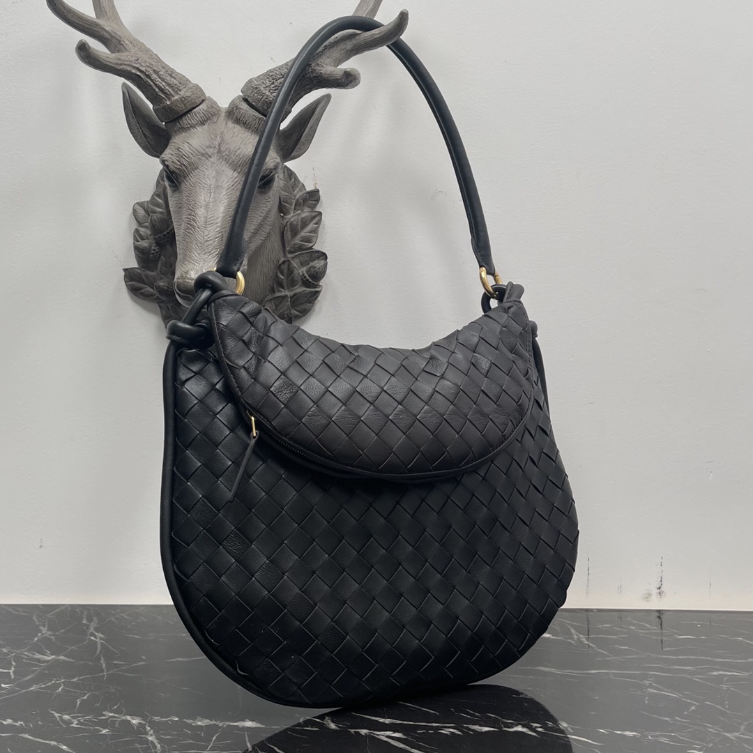 Bottega Veneta 不接受退换 仅限图片款图片色 Bottega Veneta Gemelli手袋 冬季秀场