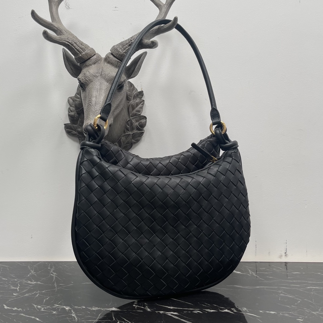 Bottega Veneta 不接受退换 仅限图片款图片色 Bottega Veneta Gemelli手袋 冬季秀场