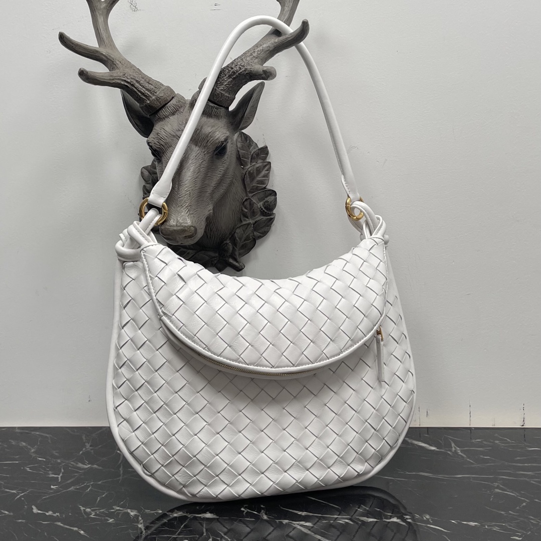 Bottega Veneta 不接受退换 仅限图片款图片色 Bottega Veneta Gemelli手袋 冬季秀场