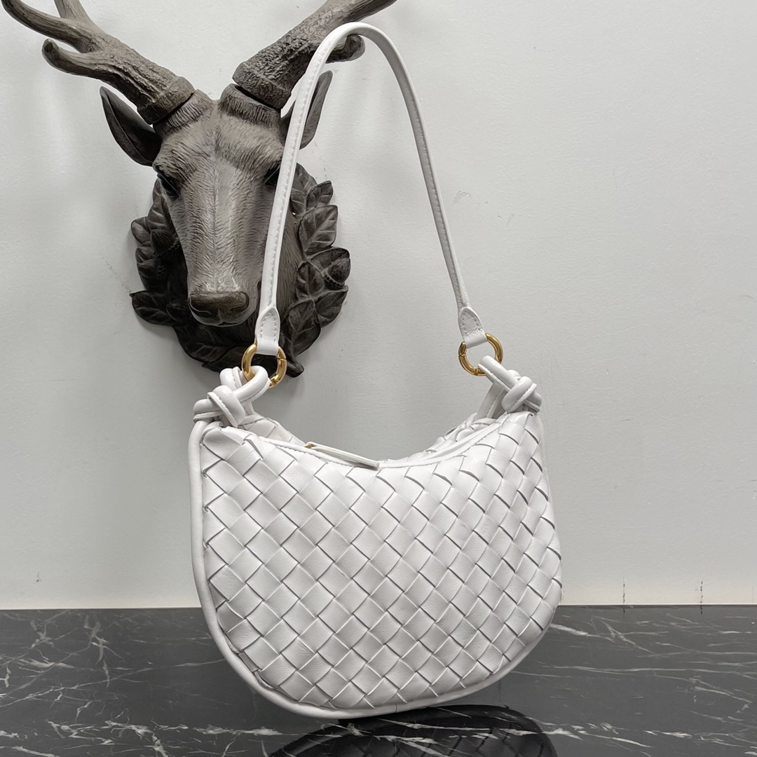 Bottega Veneta 不接受退换 仅限图片款图片色 Bottega Veneta :当下最 的Gemelli