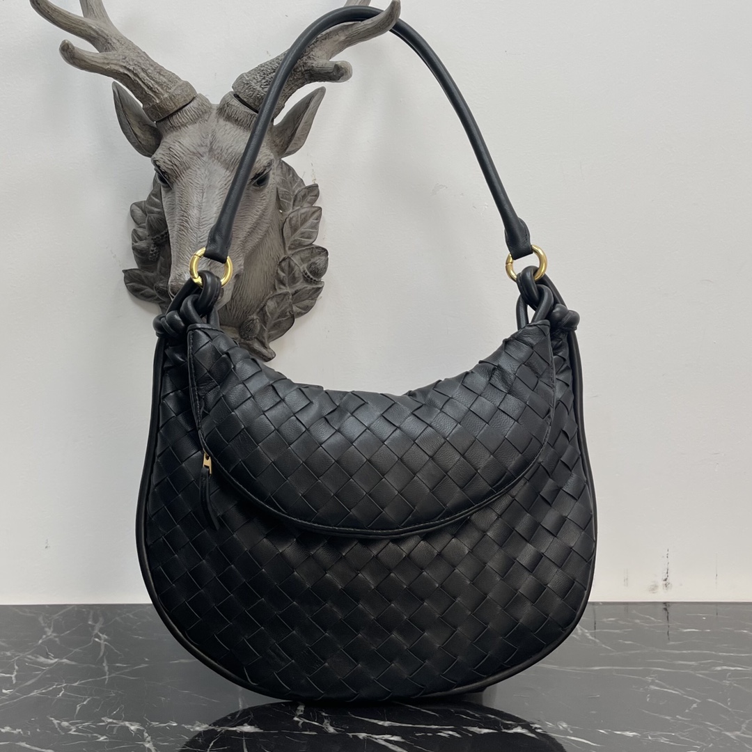 Bottega Veneta 不接受退换 仅限图片款图片色 Bottega Veneta Gemelli手袋 冬季秀场