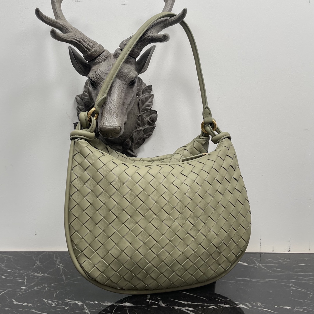 Bottega Veneta 不接受退换 仅限图片款图片色 Bottega Veneta Gemelli手袋 冬季秀场