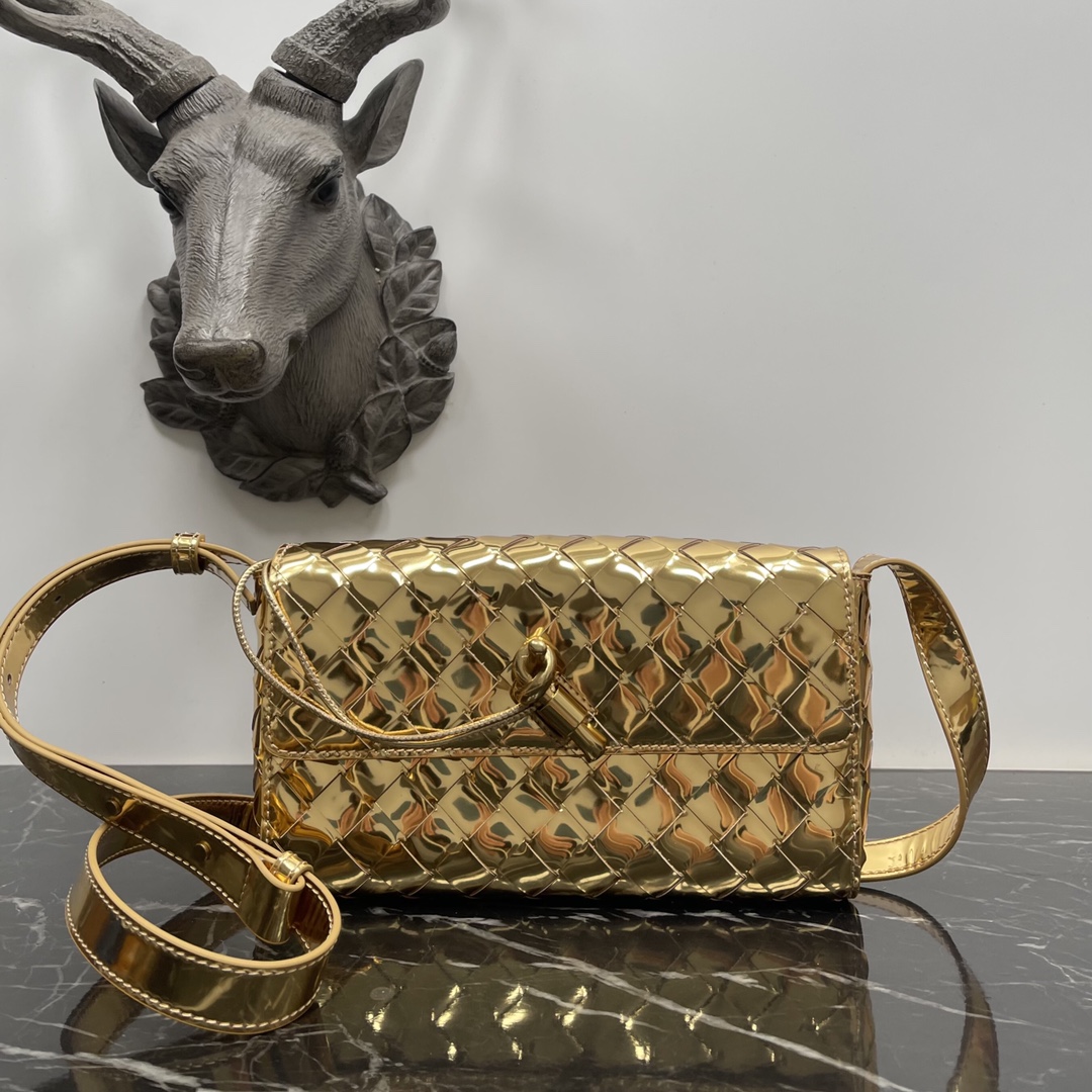 Bottega Veneta Bottega Veneta 一眼就爱上的Andiamo 全新设计