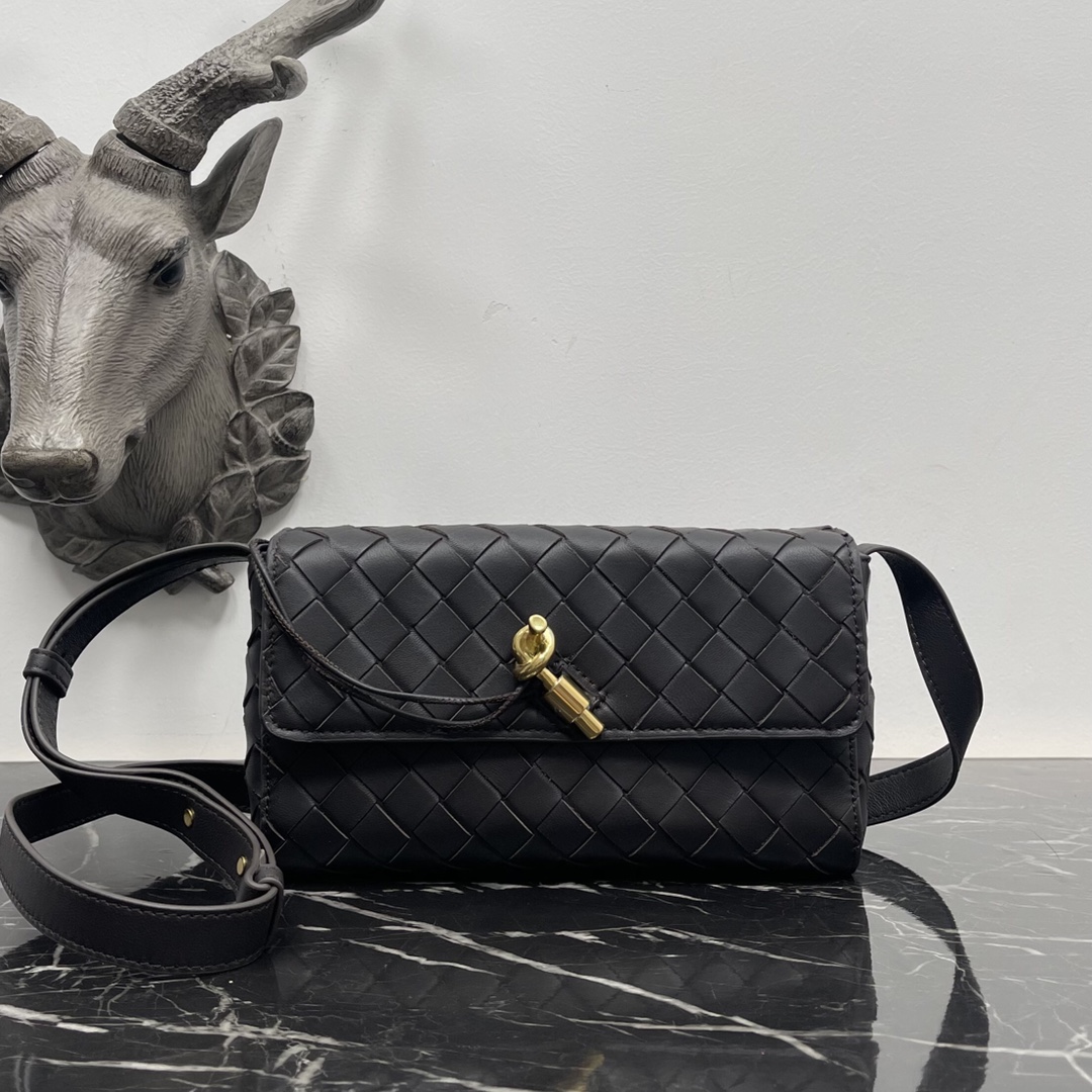 Bottega Veneta Bottega Veneta 一眼就爱上的Andiamo 全新设计
