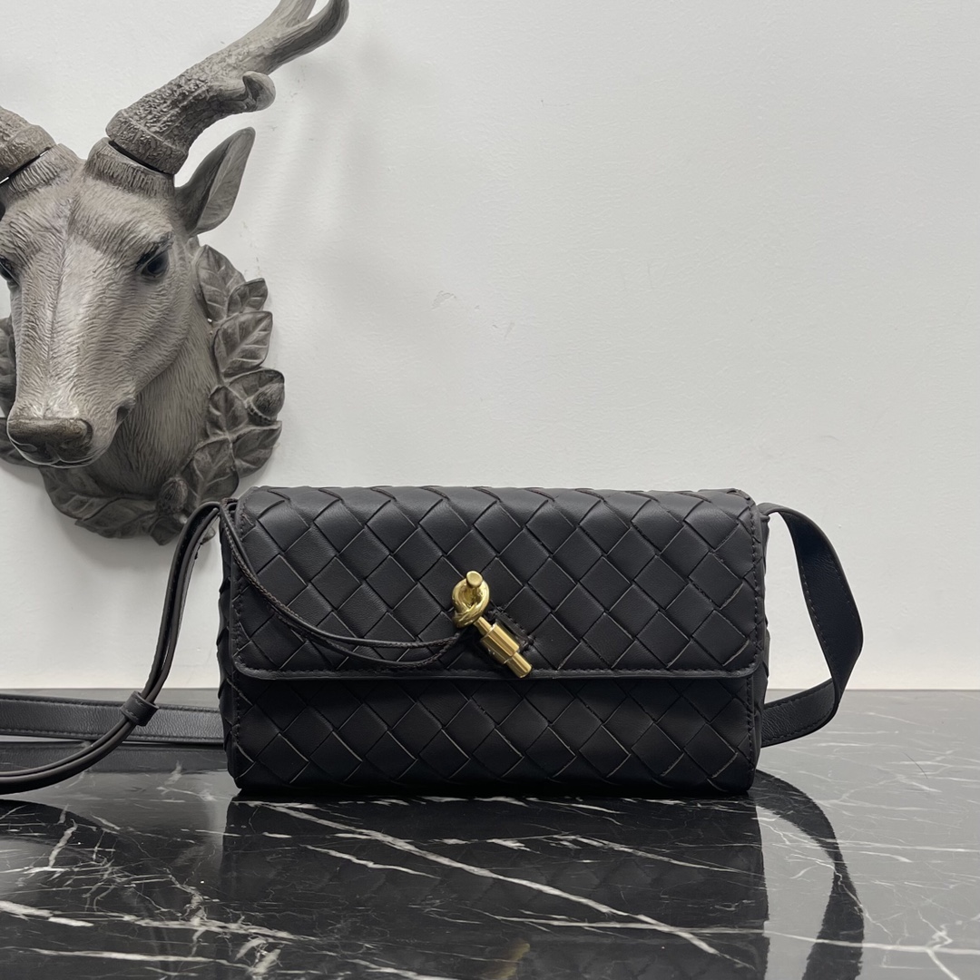 Bottega Veneta Bottega Veneta 一眼就爱上的Andiamo 全新设计